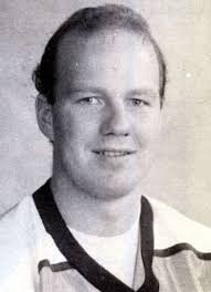 Player photos for the 1998-99 Revier Lions at hockeydb.com