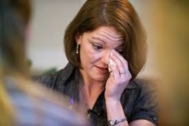 Emily Dewey's Instagram, Twitter & Facebook