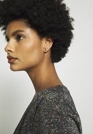 Lorelei Stud Earrings 2025