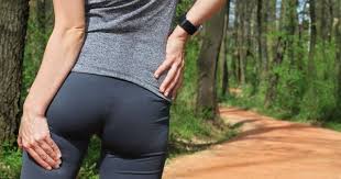 Au demeurant, on peut mettre en place une routine cet étirement aide à créer un espace dans la colonne vertébrale pour soulager la pression sur le nerf sciatique. Douleur Sciatique Exercices Et Etirements Pour Soulager Une Sciatique Doctissimo