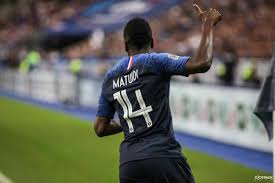 Les oranges font partie du patrimoine du foot international. Les Meilleurs Joueurs De L Histoire Du Foot Par Numero De Maillot Footpack