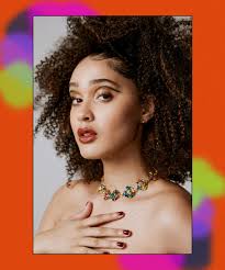 Lee Rodriguez Explains Fabiola In Never Have I Ever S3