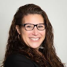 Laurie Dougherty's Instagram, Twitter & Facebook