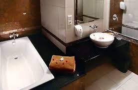 Dunia fashion dan kuliner yang ada di bandung telah menjadi salah satu tujuan orang datang ke kota ini. Sukajadi Hotel Honeymoon Bathroom Sukajadi Hotel Convention And Gallery