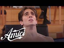 Ho frequentato il liceo rudolf steiner di milano e nel 2006 mi sono trasferito a trento dove ho. Amici 20 Alessandro Balla Balla Ballerino Youtube