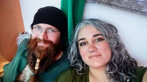 Hey everyone show me your clan flags, I'm currently making mine and I'm  kinda stuck