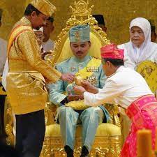 Saying or sharing anything unfavourable about the sultan or prince is a crime. Sultan Hassanal Bolkiah Of Brunei Royal Family Trees Royal Family Brunei