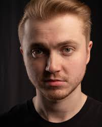 Hi Everyone! I am looking for some real headshots and resumes to use in my  musical theatre class for an activity with my students. Would anyone be  willing to share theirs with