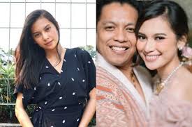 Umur 22 tahun) atau akrab dipanggil indah atau sari adalah mantan anggota jkt48 generasi ketiga yang berasal dari bogor, jawa barat, ia pernah menjadi anggota jkt48 pada tanggal 15 maret 2014. 1zjznr7 Hd0whm