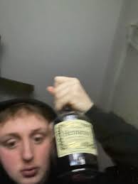 Her: What made you hmu☺️ Me: