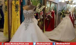 Top 10 Most Expensive Wedding Dresses In The World 2015 1 The Diamond Wedding Gown 12 Mil Most Expensive Wedding Dress Expensive Wedding Dress Wedding Gowns