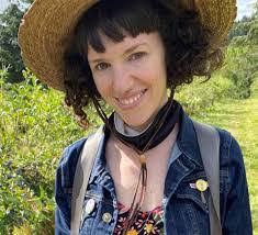 Albert Algaze's Instagram, Twitter & Facebook