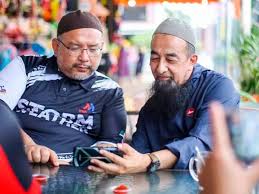 Allows applications to access information about networks. Ustaz Azhar Idrus Jalani Pembedahan Sambung Tulang Lengan