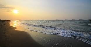 Memiliki lebih dari 17 ribu pulau yang tersebar di seluruh penjuru negeri, setiap pulau pun memiliki pemandangan pantai yang sangat indah dan memanjakan mata. 5 Pantai Di Semarang Ini Miliki Pemandangan Indah Dan Belum Diketahui Wisatawan