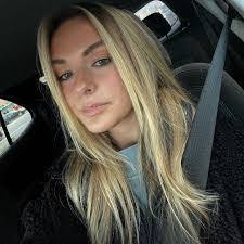 Grace Kruger's Instagram, Twitter & Facebook