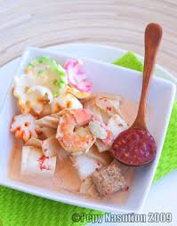 Bagi kamu yang ingin membuat sendiri lontong sayur, caranya cukup mudah kok. Lontong Sayur Recipe Indonesian Cooked Vegetables In Coconut Milk With Rice Cake Indonesia Eats