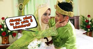 Your sister is finally getting hitched and amidst all the wedding plans, it's always nice to get her a useful gift! Malaysian Wedding Ang Pau How Much Money Should You Fork Out