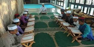 Sebagian orang merasa tidak sanggup belajar al quran karena sulit katanya, padahal membacanya sangat mudah dan sangat mendatangkan kebaikan. Tahfiz Al Amin Mycare Inisiatif Kedua Mycare Untuk Pendidikan Anak Anak Rohingya Mycare