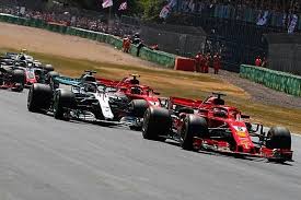 2018 British Gp Ferrari S Sebastian Vettel Leading Lewis Hamilton S Mercedes After The Lights Went Out At Silverstone F Lewis Hamilton Mercedes Amg Ferrari