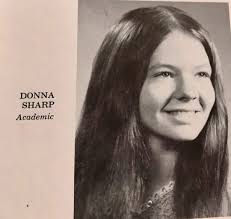 Very sad news: our classmate Lisa Snyder passed away.