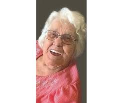 Lela Kelly's Instagram, Twitter & Facebook