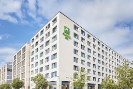 Are you travelling by car? Holiday Inn Berlin City East Side In Berlin Hotel Rates Reviews On Orbitz