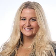 Kasey Schultz's Instagram, Twitter & Facebook