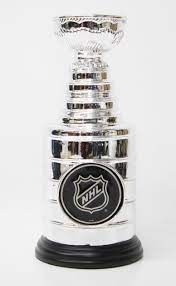 Deuxième partie du reportage de benoit beaudoin qui revient sur la conquête de la coupe stanley du lightning de. Lnh Replique Coupe Stanley Logo Lnh 23 Cm Hockey Coupes Stanley