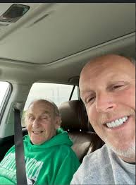 නෙලුම් කුලුන නොබලපු අයට ඔන්න ගෙන්වා ## Two brothers discover their dead  father isn't fully gone. As they attempt a secret funeral, chaos unfolds,  forcing them to confront their strained bond and