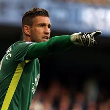 Maarten stekelenburg is a professional footballer who currently plays as a goalkeeper for the english club everton and netherlands national football maarten stekelenburg. Everton Keeper Maarten Stekelenburg Out To Repay Ronald Koeman S Faith Everton The Guardian