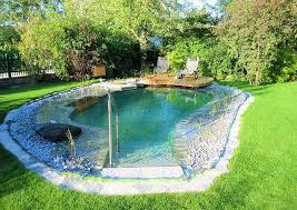 Wochenende Am Eigenen Schwimmteich In 2020 Small Backyard Pools Ponds Backyard Natural Swimming Pools