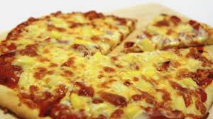 How To Make Hawaiian Pizza Easy Ham And Pineapple Pizza Recipe Youtube