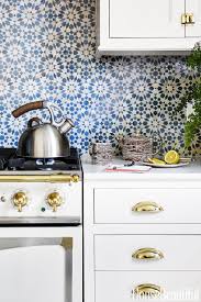 Chalkboard paint is a trendy way to spice up your walls, but it's also practical for kitchen backsplashes. 55 Best Kitchen Backsplash Ideas Tile Designs For Kitchen Backsplashes