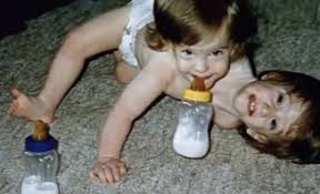 Entdecke rezepte, einrichtungsideen, stilinterpretationen und andere ideen zum ausprobieren. Abby And Brittany Hensel Conjoined Twins Pass Driving Test University Foreign Affairs Nigeria