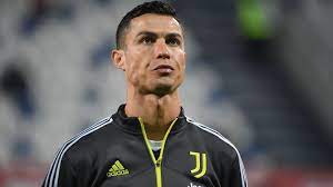 Ronaldo's first day at juventus.after the transfer to ronaldo juventus, he went to italy for the first time and greeted his supporters and passead health. Juventus Turin Cristiano Ronaldo Hat Wohl Uber Zukunft Entschieden Sogar Eine Verlangerung In Der Mache Stern De