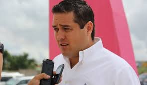 Alex LeBaron pide a Trump reducir el consumo de drogas y el tráfico de  armas a México