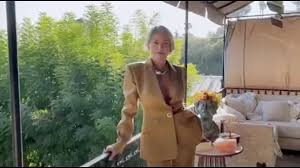 News of actress sharon stone's death spread quickly earlier this week, causing concern among fans across the world. Sharon Stone Opens Paris Fashion Week Womenswear Spring Summer 2021 Youtube