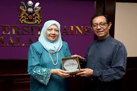 Office, timbalan naib canselor ( hal ehwal pelajar & alumni), tanjong malim. Usm News Portal Naib Canselor Usm Terima Kunjungan Hormat Presiden Pausm