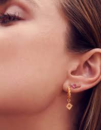 70,403 likes · 674 talking about this. Maanesten Ivonne Earrings Agnes Maurice