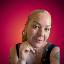 What are tips for the incubator piping process for baby chickens?