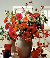 Wann können sie einen handwerker zu mir schicken, um die heizung zu reparieren? Winterstrauss Aus Gerbera Hagebutten Und Schneebeeren Living At Home