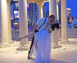 Weddingphoto Video For Lasvegas Weddings Elope In Vegas Call 702 320 1123 Las Vegas Wedding Packages Las Vegas Wedding Planning Las Vegas Weddings