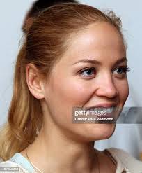 129 Flores Gil Mann Photos & High Res Pictures