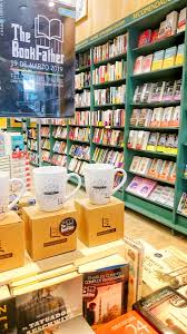 Esta gran librería es, como todas ¿dónde encontrar las novedades literarias o un buen clásico para tener lectura en tus próximas escapadas con el can? Casa Del Libro On Twitter La Familia Es La Familia Manana Regalale Un Libro Que Le Haga Reir O Soltar Alguna Lagrimilla Pero Sobre Todo Que Os Una Y Os Haga Vivir