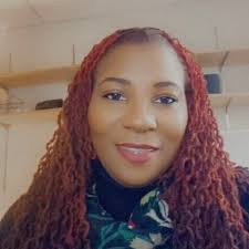 Elizabeth Kuster's Instagram, Twitter & Facebook