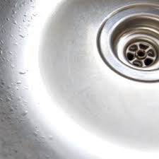 cleaning a stainless steel sink
