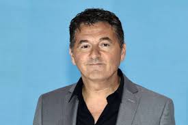 Teo mammucari (nato a roma il 12 agosto 1964) è il nome d'arte di teodoro roberto luis mammucari, conduttore televisivo. Chi E Teo Mammucari Conduttore Vita Privata E Curiosita