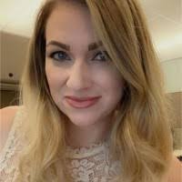 Kari Latimer's Instagram, Twitter & Facebook