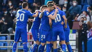 Im ersten spiel des jahres kassierte spaniens fußball. Enes Unal Pounces On Eder Militao Error As Getafe Stun Real Madrid And End Leaders Unbeaten Run Eurosport