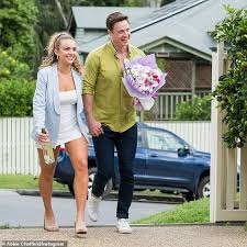 The bachelor's abbie chatfield went viral when she famously told dr matt agnew that she was a gemini when he said he was an astrophysicist and same who is the bachelor's abbie chatfield? Bachelor In Paradise Star Abbie Chatfield Reveals Why She Promotes Sex Toys